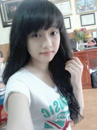 Sau 4 năm, Thúy Vi lên truyền hình "kể xấu" tình cũ Phan Thành và drama "đá  xéo" MiDu