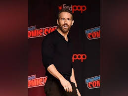 Snyder said in an interview that he had an idea for reynolds to appear as green lantern in the movie as a second lantern. Ryan Reynolds Green Lantern Will Not Be Part Of Zack Snyder S Justice League The Daily Guardian