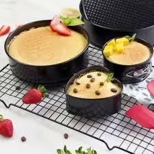 Mekanisme bongkar pasang yang memudahkan anda mengeluarkan kue dari loyang. Jual Springform Pan Set 4 Pcs Loyang Bongkar Pasang Teflon Anti Lengket Terbaru Juni 2021 Blibli
