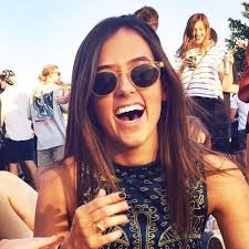 Kelly Clemons's Instagram, Twitter & Facebook