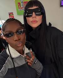 me n gaga love balls <3 #superbowl