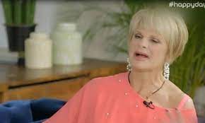 Check spelling or type a new query. To 3espasma Ths Marias Iwannidoy H Hlikia Toy Kallitexnh Prepei Na Prostateyetai Newsbomb