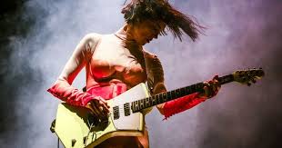 Vincent released her fifth album, masseduction, a critically acclaimed collection of art rock with a pop sheen courtesy of producer jack antonoff. St Vincent Unveils Masseducation A Stripped Down Reworking Of Her Latest Lp Masseduction Meaww