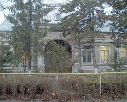 Parchetul de pe langa judecatoria simleu silvaniei. Procurorii Au Luat Credite Pe Banda Rulanta