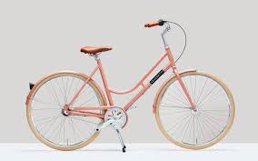 In Green Meet Robyn Our Latest Addition To The Veloretti Family The High Placed Steering Wheel Means You Can Sit Upr Urban Bike Bicycle Cool Bikes