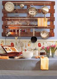 Selbstgebautes Regal Kuche Holzpalett Kuchenutensilien Aufhangen Diy Palettenmobel Mobel Aus Paletten Holzpaletten Mobel