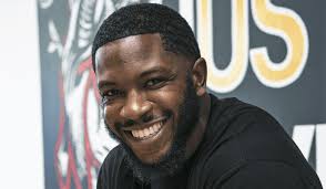 Former CFL running back brings his art to Niagara Falls History Museum