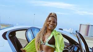 Ndivhudzannyi ralivhona, known professionally as makhadzi is a south african singer and musician. Petition Makhadzi And Master Kg To Be On The Sama26 Nominees Change Org