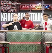 Dużą część programów prowadzą jego właściciele: Kanal Sportowy Przechodzi Na Ty