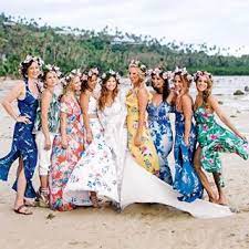 The Perfect Bridal Party Attire For A Beach Wedding Allan Zepeda Photography Wedi Bridal Party Attire Wedding Photoshoot Poses Wedding Attire Guest