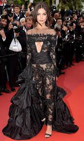 Adjectives to describe the way people dress. The Best Fashion At The Cannes Film Festival Including Best Actress Winner Diane Kruger Fashion Dresses Emily Ratajkowski