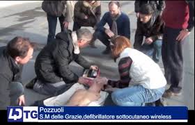 Che la strada migliore è quella di sottoporlo ad un intervento per l'impianto di un defibrillatore cardiaco sottocutaneo. Un Defibrillatore Sottocutaneo Senza Fili All Ospedale Di Pozzuoli Video Monte Di Procida