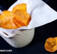Khoai lang mật thắt lát chiên giòn