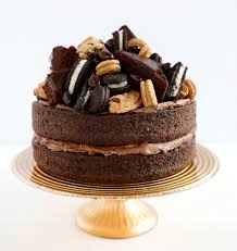 Nothing says special occasion like a layer cake. These 3 Simple Techniques Will Make Everyone Think You Are A Professional Cake Decorator Simpl Melhor Bolo De Chocolate Decoracao De Bolo Simples Bolo Simples