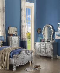 Crafted from solid chinese poplar and aspen, mdf, and poly resin decor, this dresden california king bedroom set features a handsome light brown cherry. Silver Kids Full Bedroom Set 5pcs Ornate Scrolled Dresden 30675f Acme Classic Dresden 30675 F Set 5