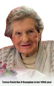 The debutantes at the Youghal Loreto...