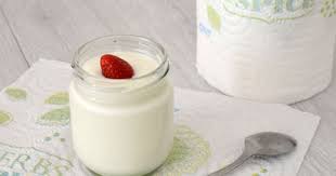 Faire Ses Yaourts Maison Conseils Recette Et Astuces Yaourt Maison Comment Faire Des Yaourts Yaourt Fait Maison