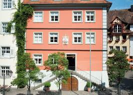 Ihr traumhaus zum kauf in konstanz (kreis) finden sie bei immobilienscout24. Rotes Haus Galerie Bodenseekreis Mehr Erleben Am Bodensee