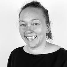 Yvette Neumann's Instagram, Twitter & Facebook