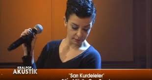 Model Sari Kurdeleler Kral Pop Akustik Muzik Sarkilar Model