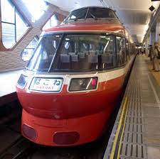 小田急 新宿駅 西新宿 東京 東京都 箱根 ロマンスカー トレイン