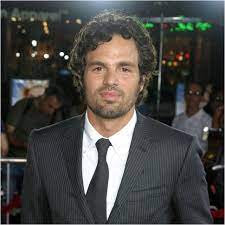 Mark Ruffalo S Hair Is What Does It For Me Crazy Curly Thick Hair Mark Ruffalo Shirtless Mark Ruffalo Mark Ruffalo Hulk