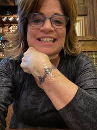 Good morning, i was thinking I will try here. Do anybody can recommend and  artist n Irland specializes in Celtic Mandala Tattoos? Going to Irland in 2  weeks. Thank you