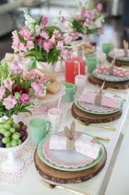 Easy Easter Table Decor Ideas And Wow Worthy Centerpieces Easter Brunch Table Easter Table Decorations Easter Napkins