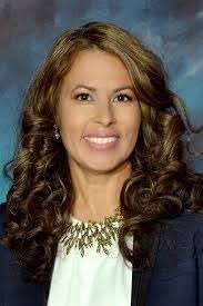 Elyse Fernandez's Instagram, Twitter & Facebook