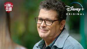 Carlos Vives vuelve a ser actor y es en la serie 'El club de los graves'