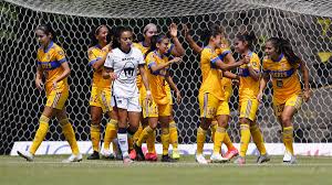 Tigres femenil amarra su pase a las semifinales tras derrotar a tijuana femenil que no encontró la delantera de tigres evadió a la portera en un contragolpe, midió los tiempos y sacó el potente. Tigres Femenil Nuevo Superlider Tras Aplastar A Pumas 4 0 Ve Los Goles Aqui Espartanas Mx
