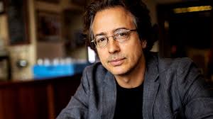 OBS: Radioessäer av Michael Azar