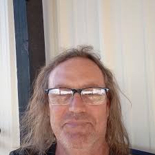 breaking bengal cat from pooping