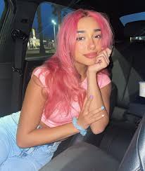 Kathleen Hixson - Free pics, galleries & more at Babepedia