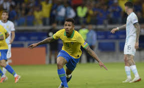 Maybe you would like to learn more about one of these? Menino Jesus E Traves Garantem A Amarelinha Desbotada Na Decisao Da Copa America Tchau Hermanos Blog Do Malia