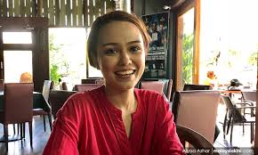Jo anna sue henley rampas new song belum relakan. Malaysiakini Jo Anna Bukan Sekadar Gadis Poster Warisan
