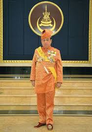Sultan hisamuddin alam shah declined to work with the japanese and from 1943, refused their allowance awarded to him and his children.7. Tengku Sulaiman Shah Wikiwand