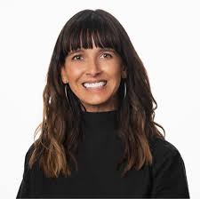 Reina Fernandez, Realtor