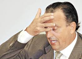 Pedro Henry se entrega