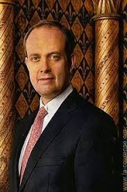 Prince Jean D Orleans Duc De Vendome B May 19 1965 Were The French Monarchy Restored He Would Be Heir To The Throne He Is A Direct Male Line Avec Images Jean D Orleans