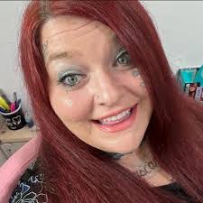 Angela Edenfield's Instagram, Twitter & Facebook