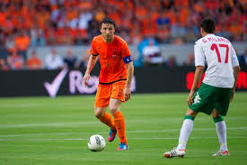Check spelling or type a new query. Mark Van Bommel Van Topvoetballer Naar Toptrainer