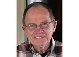 Carlton Warner's Instagram, Twitter & Facebook