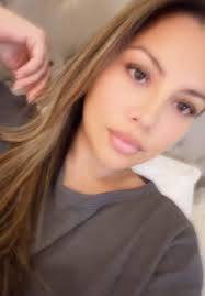 I said I would post a video every day if TikTok came back. We'reeeee...