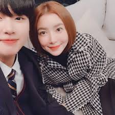 24 juli 2018 22:28 | 4891 hits. Dianggap Mirip Jin Bts 10 Pesona Seo Joon Sky Castle Di Dunia Nyata