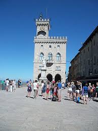 Roberto mancini, qui a prolongé son bail jusqu'en juin 2026 ce lundi, a divulgué sa. Republique De Saint Marin Place De La Liberte Palazzo Pubblico Di San Marino San Marino Saint Marin Republique De San Marino Italie Routard Com