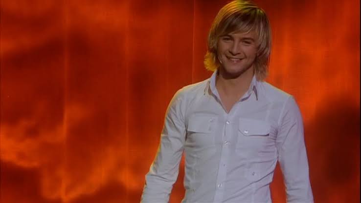 Keith Harkin Steps Out ! | Celtic Music Fan