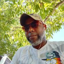 Muchas felicidades, para el comunicador y presentador de televisión  Dominicano Henry Brito Puello , quién hoy está de fiesta de cumpleaños.