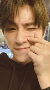 Pin Oleh Di Nct Wayv Di 2020 Selebritas Orang Suami