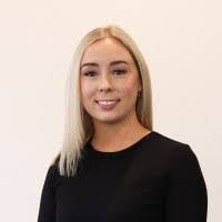 Emma Sparks's Instagram, Twitter & Facebook